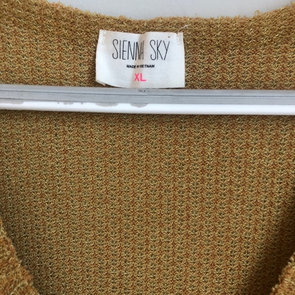 V-neck Button down tie Knit Long Sleeve top - Picture 4 of 5